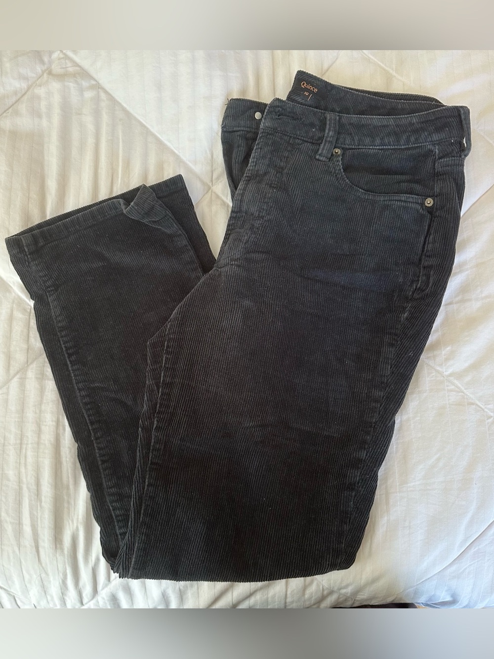Quince Women's Black Straight-Leg Corduroy Jeans